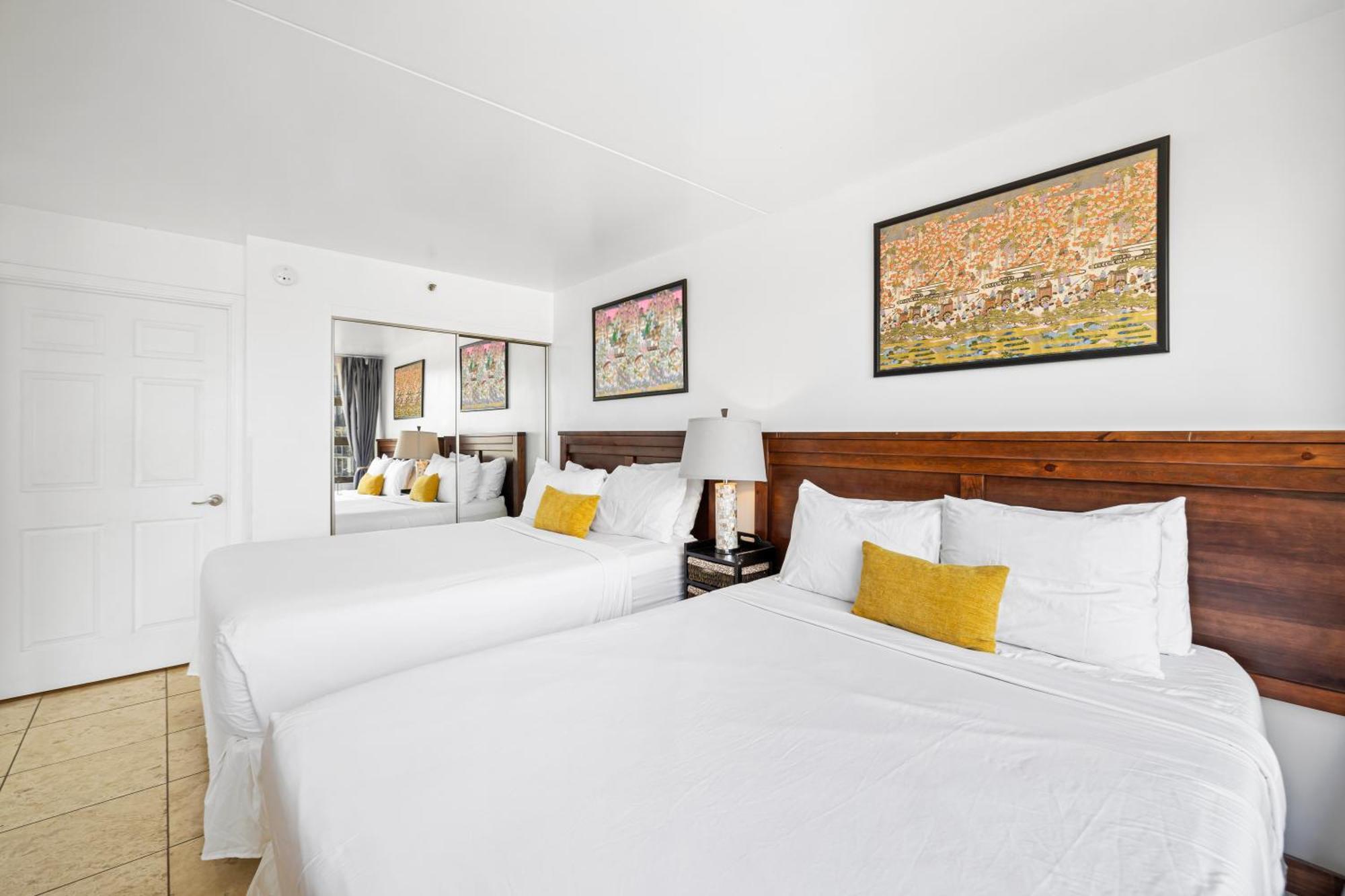 Waikiki Banyan T1-3204 Apartamento