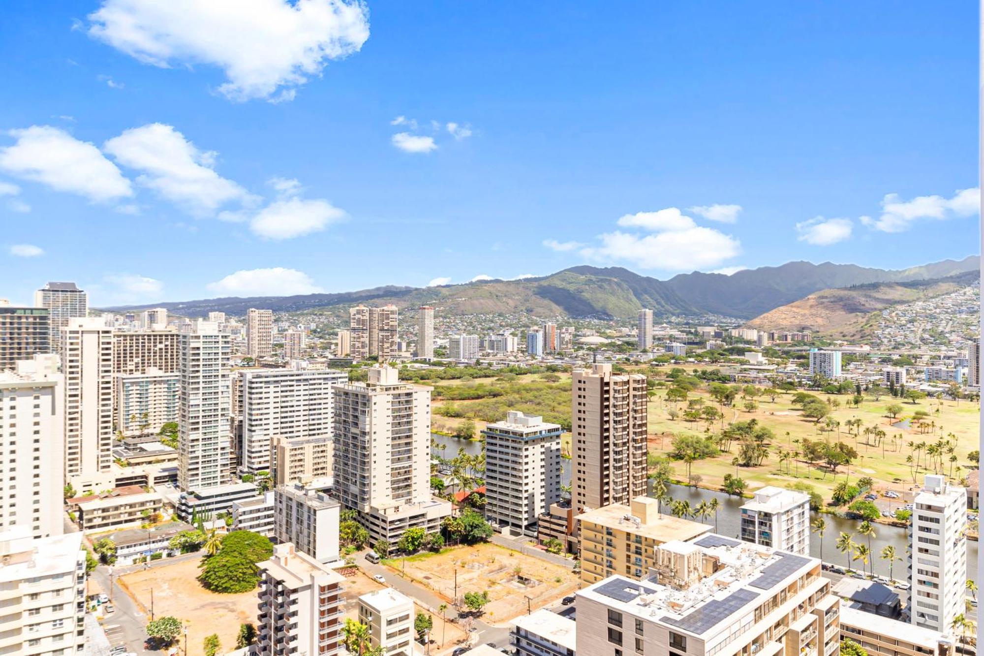 Waikiki Banyan T1-3204 Apartamento *